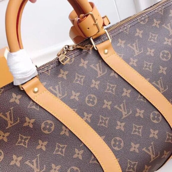 LOUIS VUITTON Classic Report Logo Printed Canvas Handbag - Picture 5 of 9